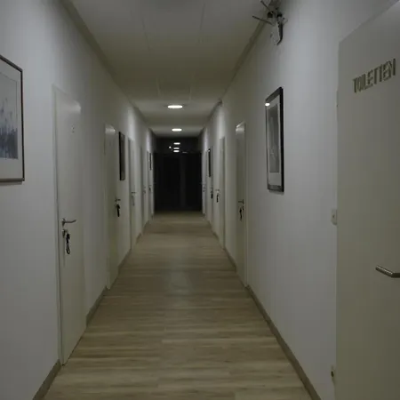 Highway 3 - Paderborner Strasse 290 Gasthuis 3*